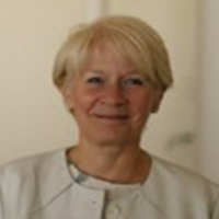 Dr Suzette Woodward