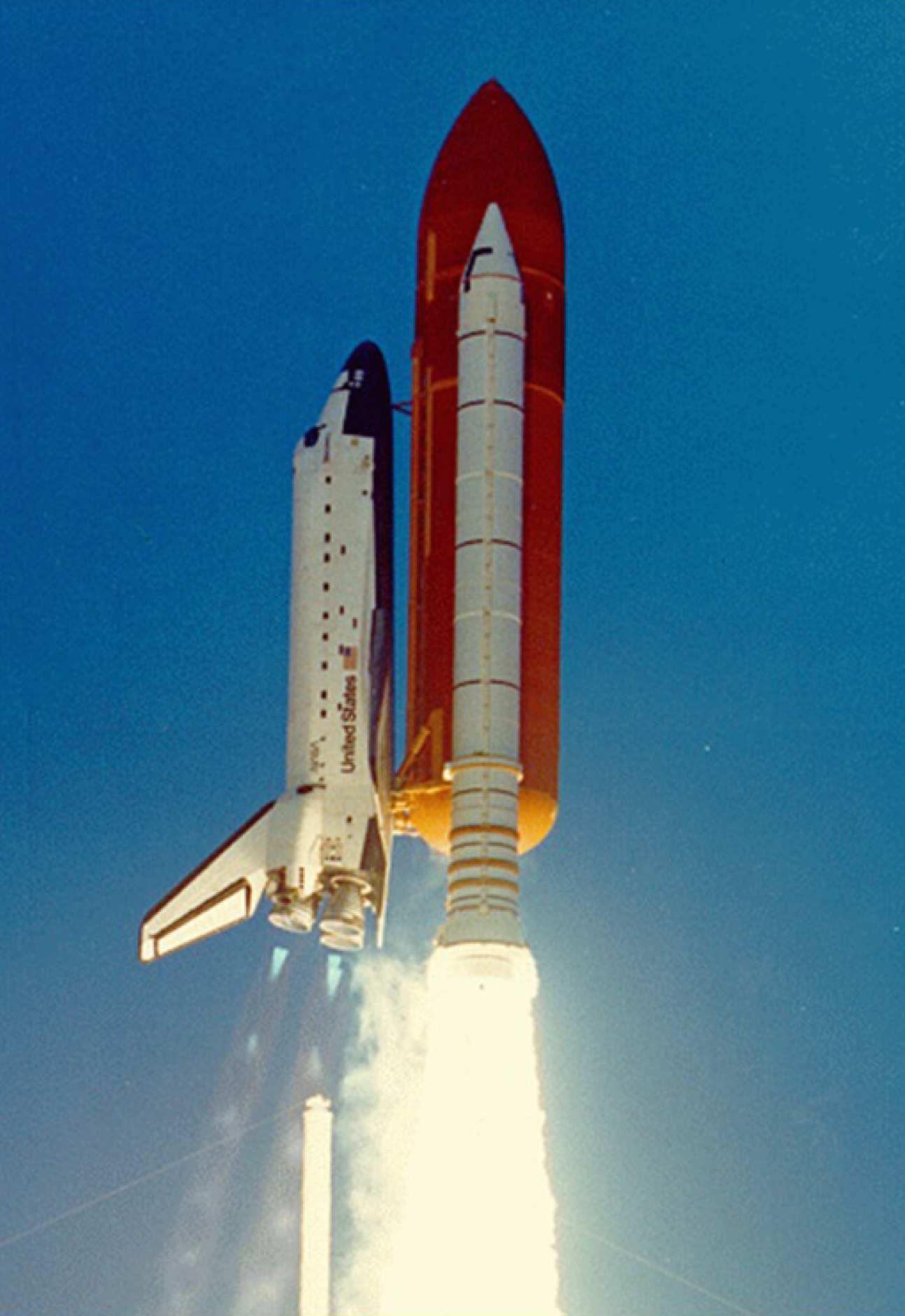 Launch of the NASA Space Shuttle Discovery, carrying Ulysses, on Flight STS-41; October 6, 1990