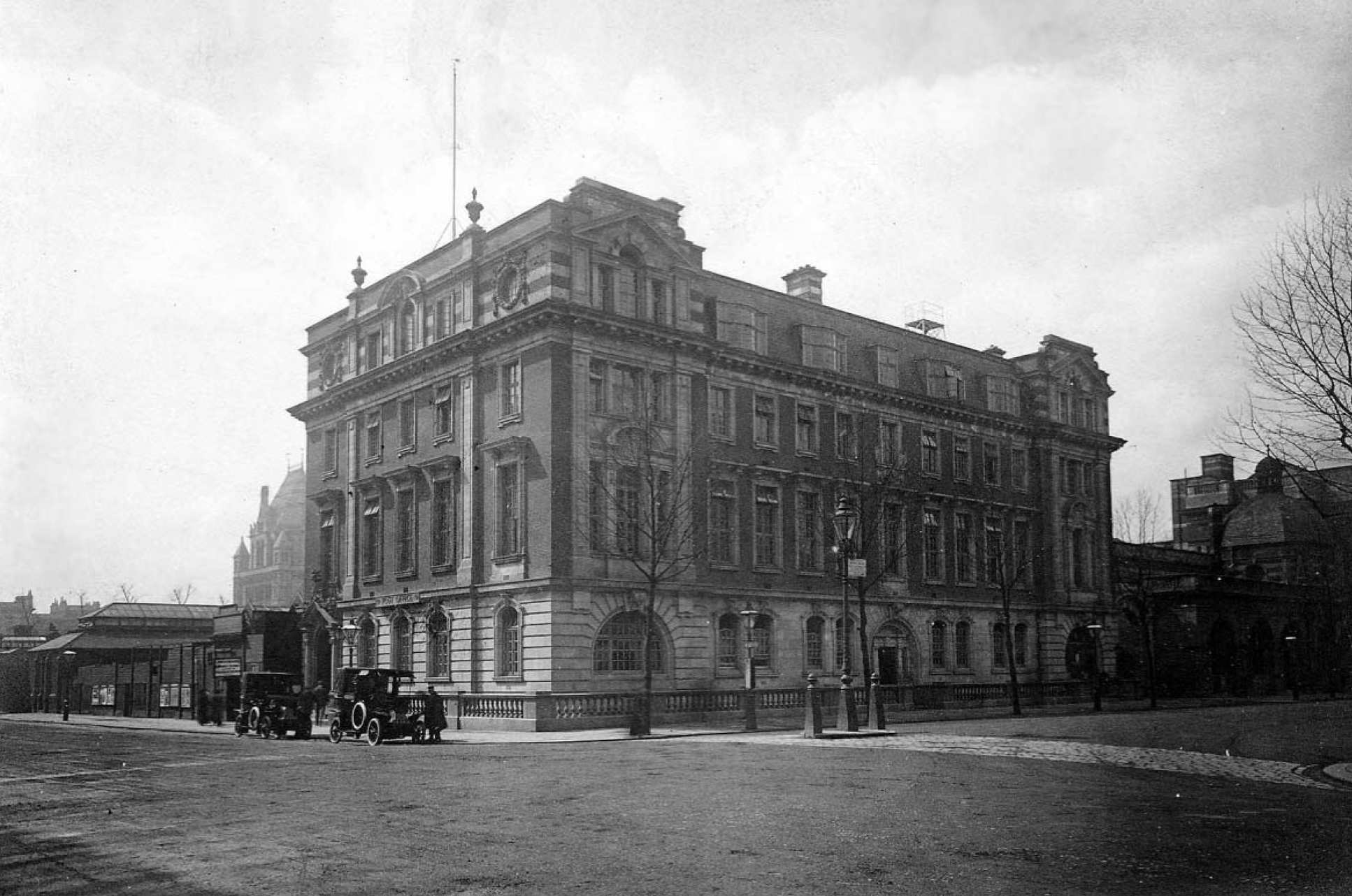 The Meteorological Office headquarters, Exhibition Road, South Kensington. This was the headquarters from November 1910 until November 1919.