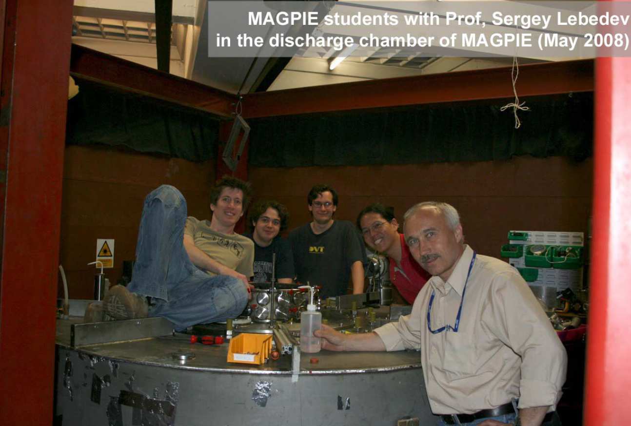MAGPIE students with Prof Sergey Lebedev in the discharge chamber of MAGPIE (May 2008)