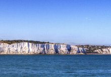 Scientists find fossilised cosmic dust in white cliffs of Dover 