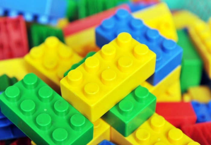 building bricks like LEGO