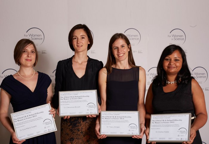 Dr Eva-Maria Graefe (left) with other L'Oreal Fellowship winners