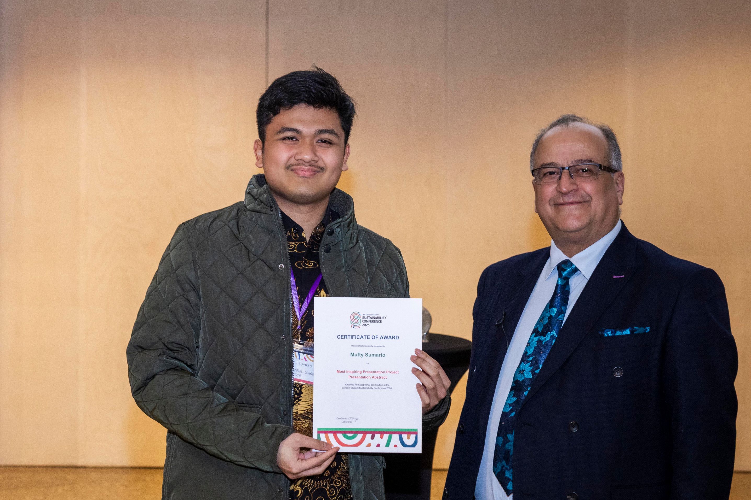 Imperial student, Mufty Sumarto receiving his award for Most Inspiring Project at LSSC26.