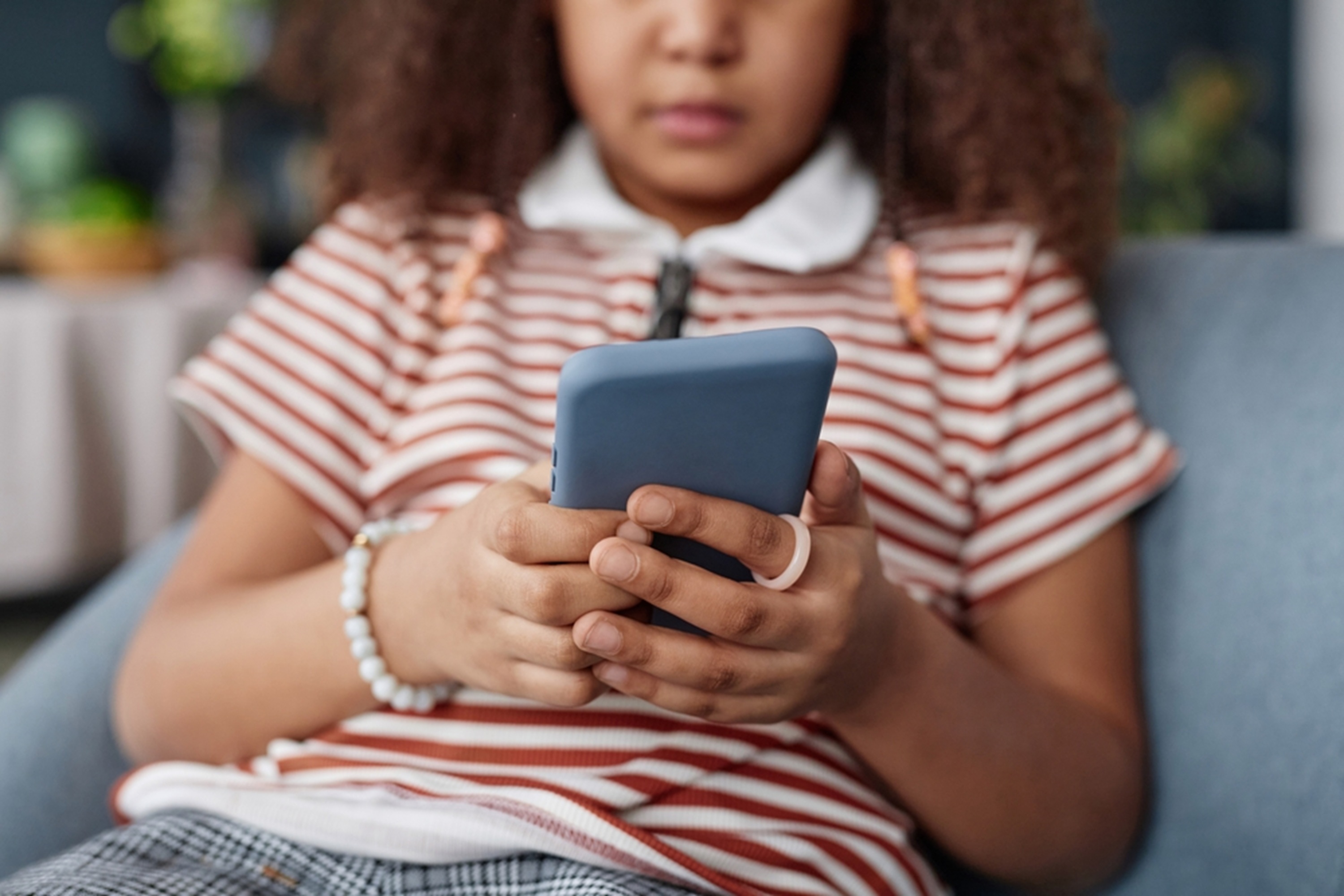 Children’s extended social media use linked to increased depression and anxiety