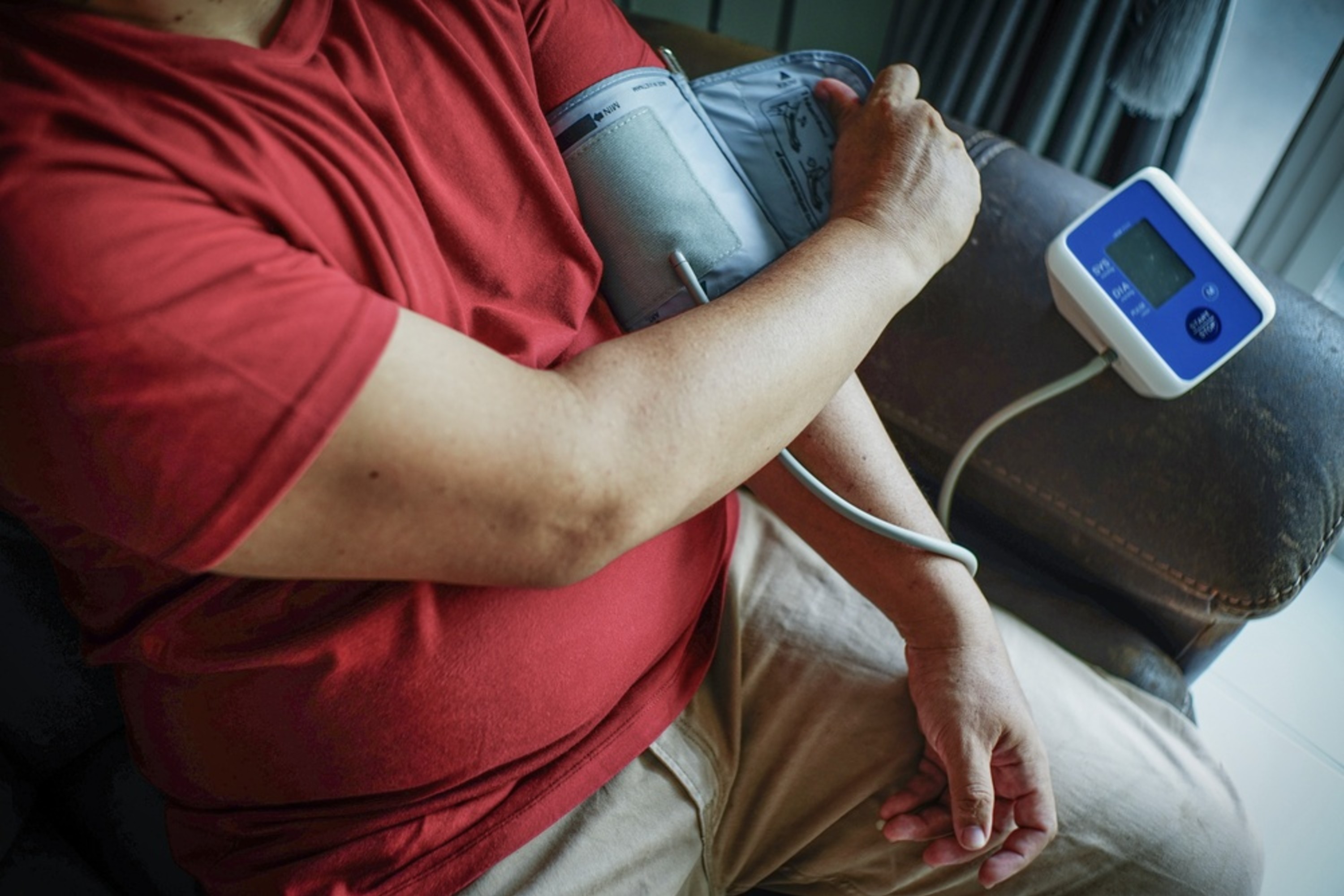 肥満の40歳以上ではコレステロール・血圧治療薬が心血管リスクを低減（Cholesterol and blood pressure drugs cut heart risk for over 40s with obesity）