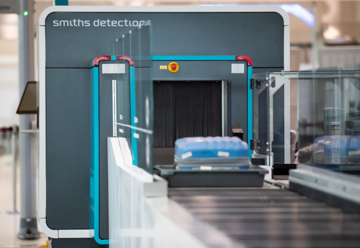 Smiths Detection airport baggage CT scanner