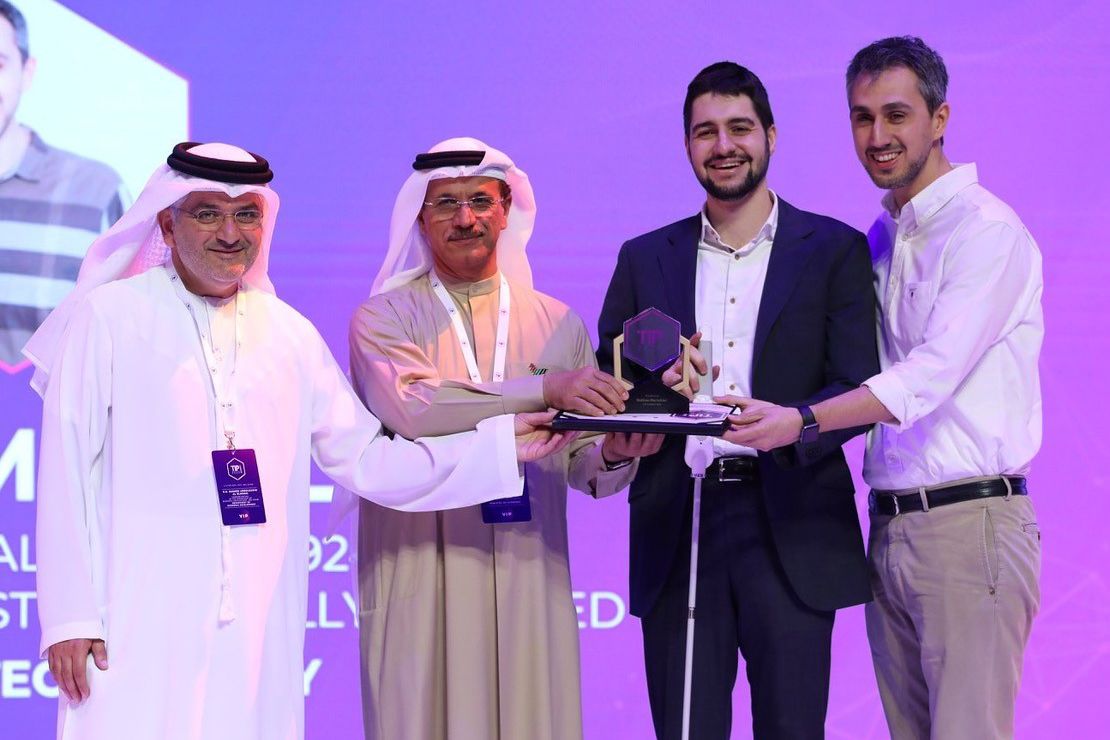 Gökhan and Jean Marc receiving the Technology Innovation Pioneer Award in Abu Dhabi.