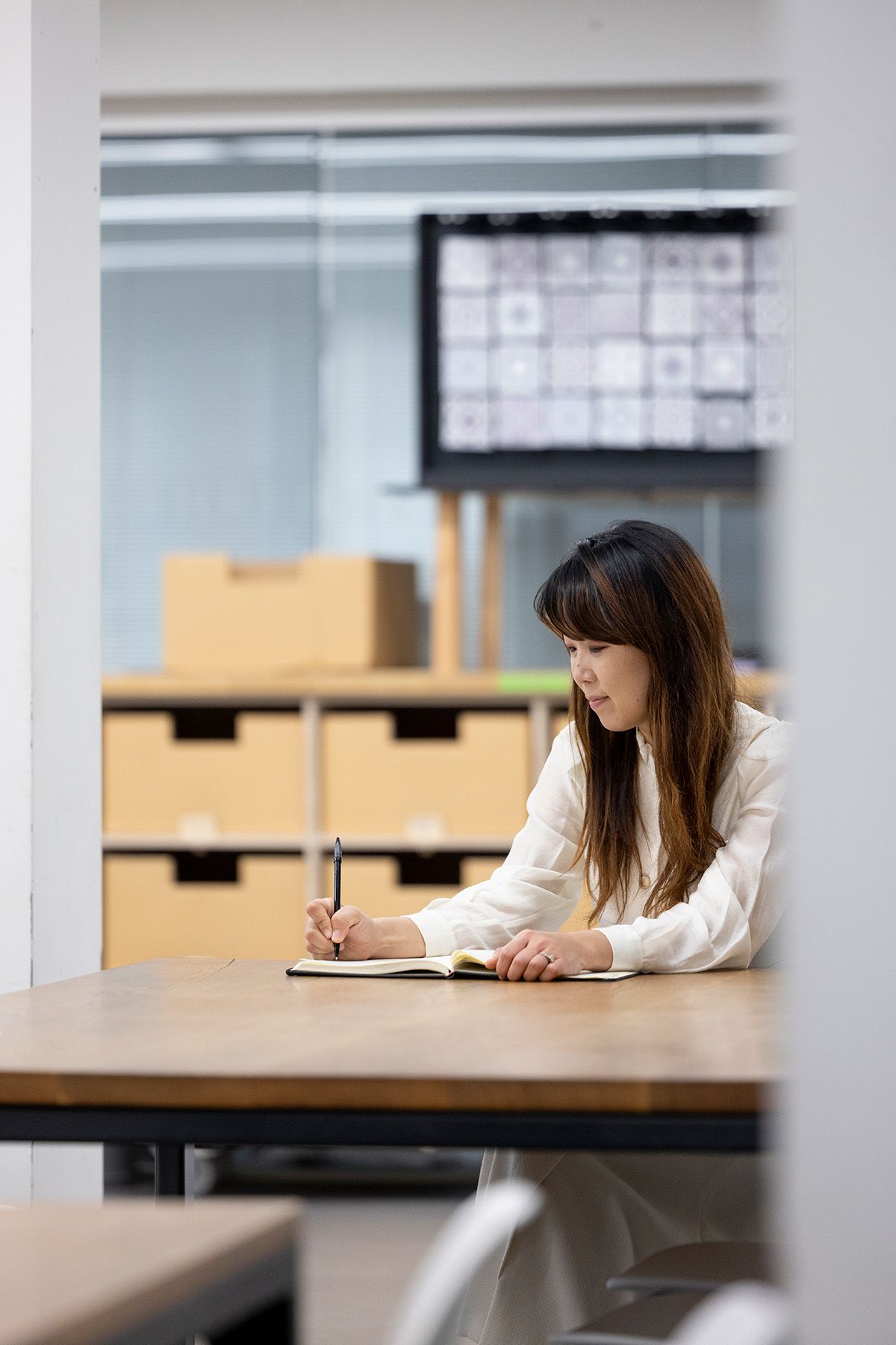 Lucy Jung visiting Imperial's Dyson Library