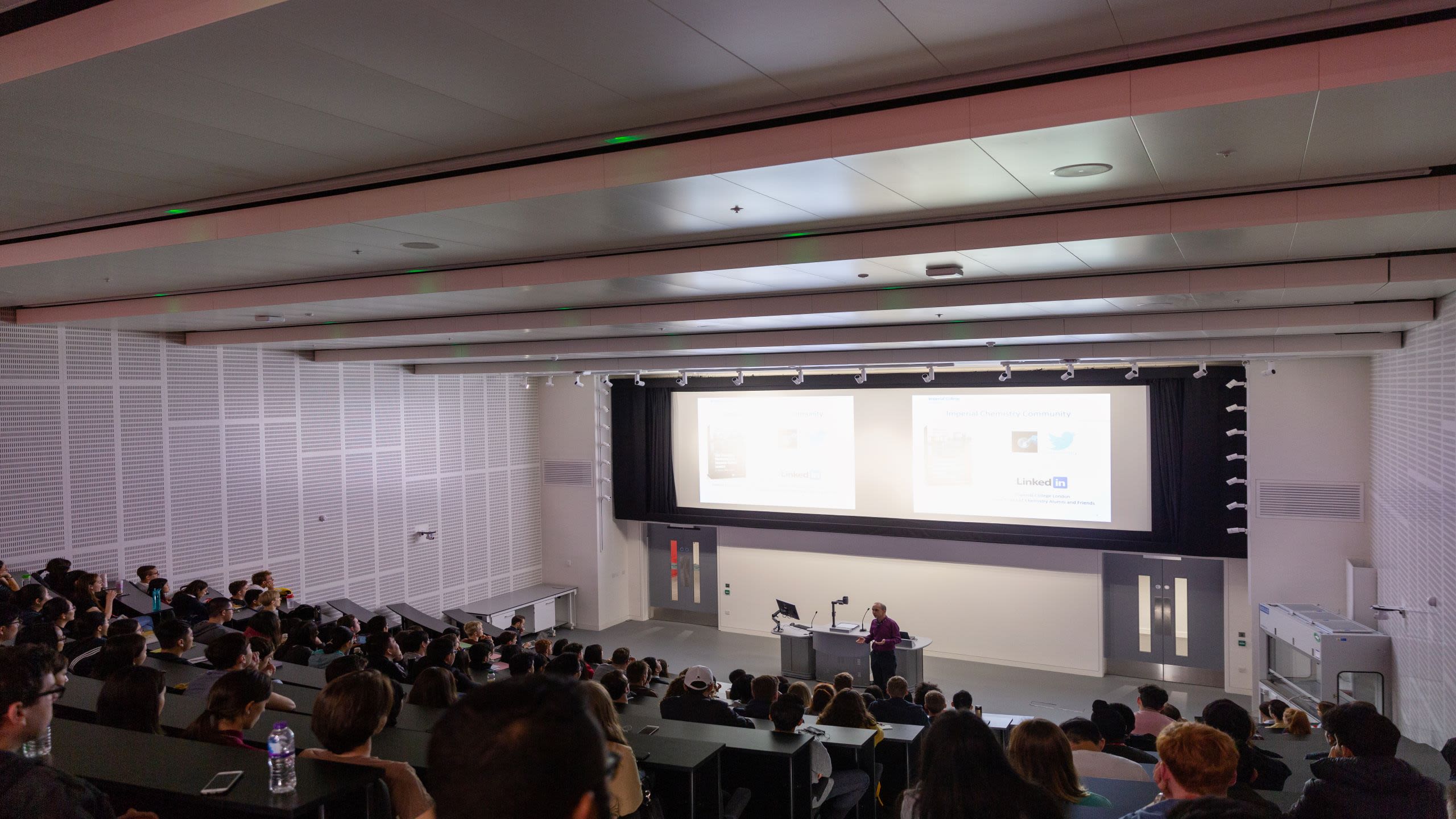 A busy lecture theatre