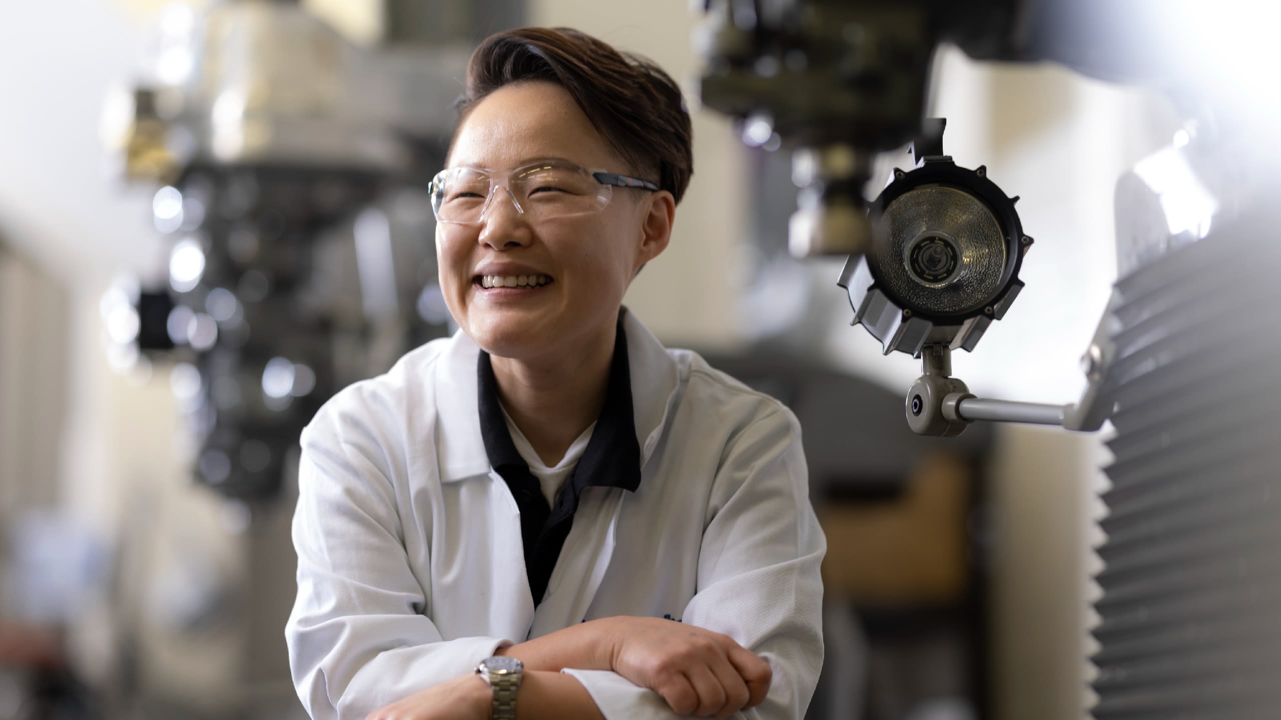 Ji Young Yoon in an engineering lab