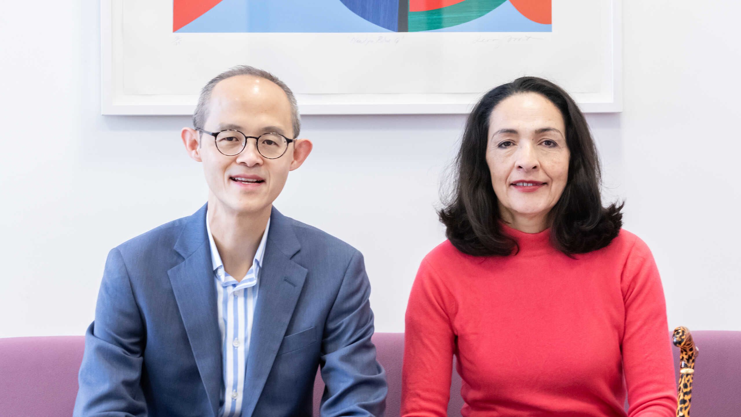 Dr Yen Foung Tai sitting with Natalia Walder at Charing Cross Hospital