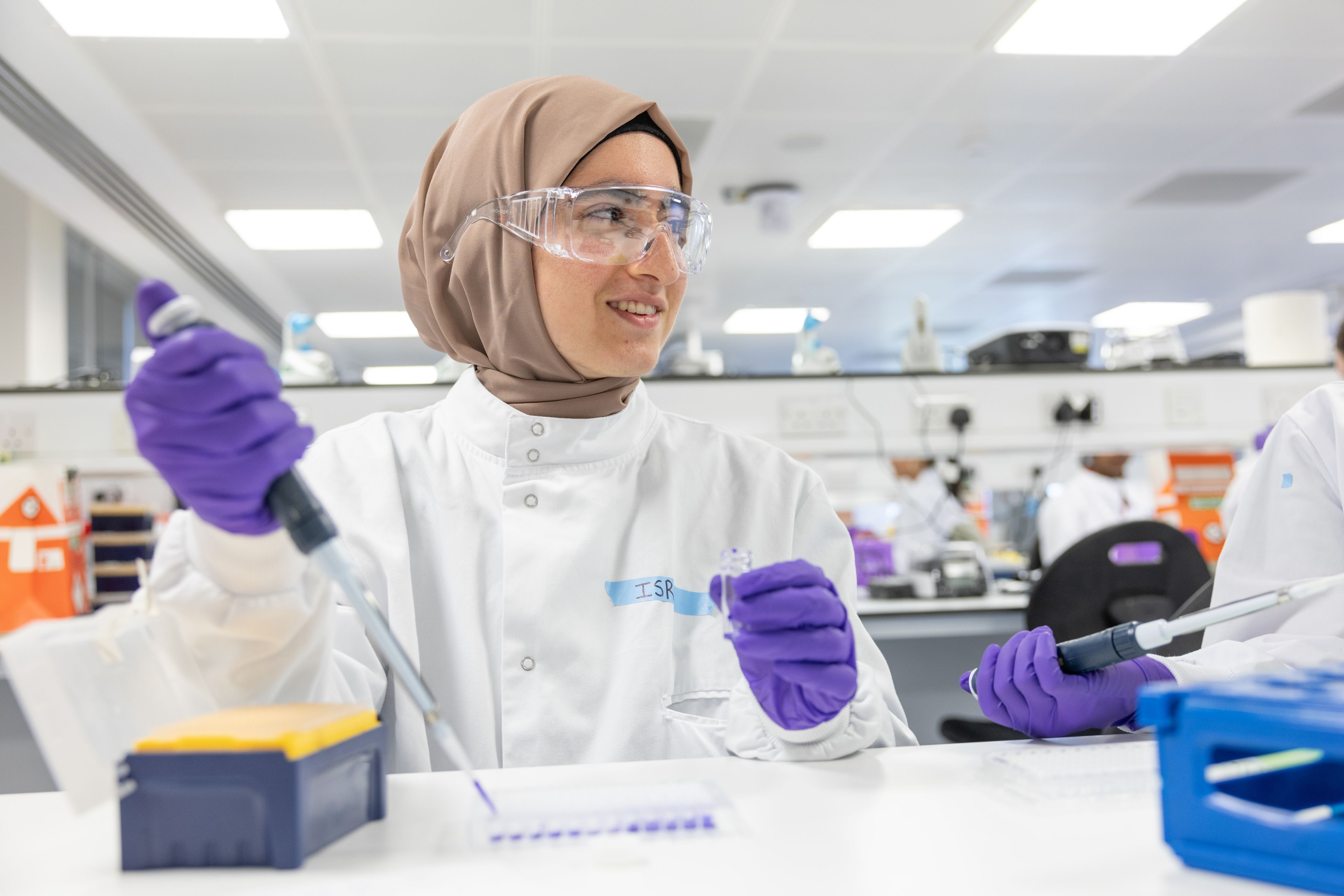 Medicine undergraduate Isra Sulevani in the lab