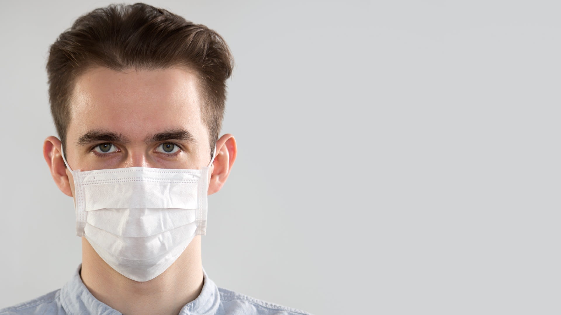 A man wearing a face mask