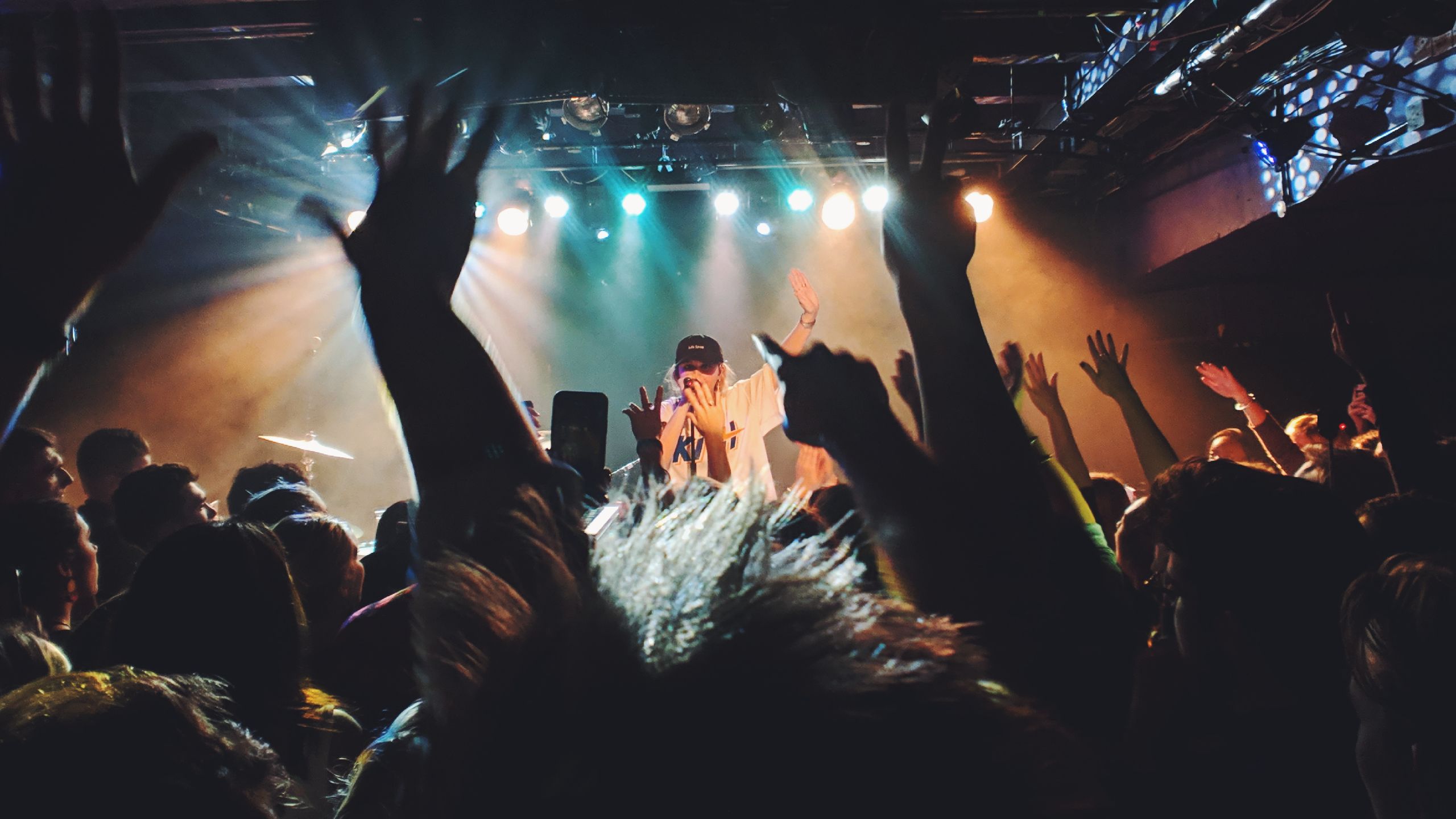 One of Max's photos from a Chelsea Cutler concert.