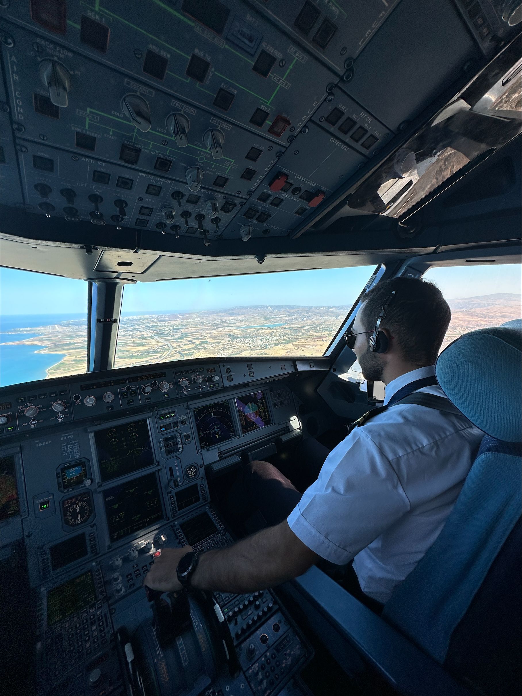 Neo in action as a pilot