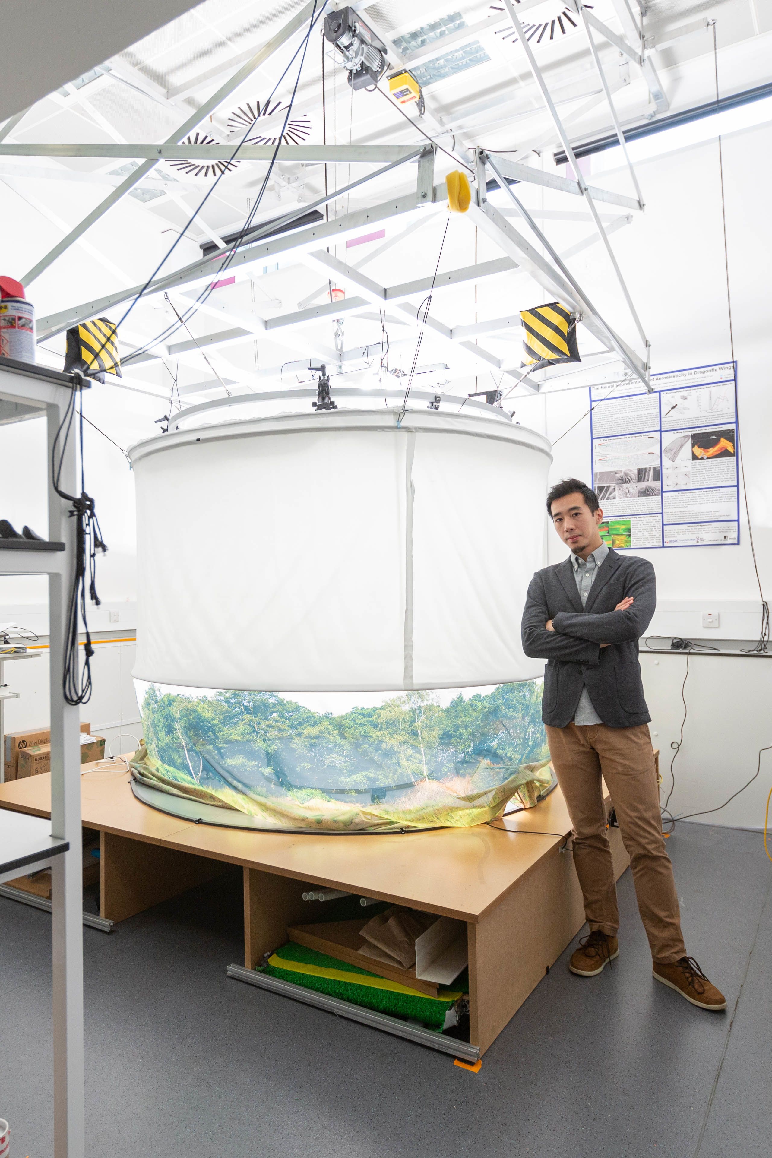 Dr Huai-ti Lin and his dragonfly arena