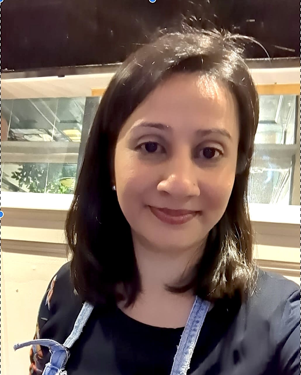 Dr Anika Singanayagam